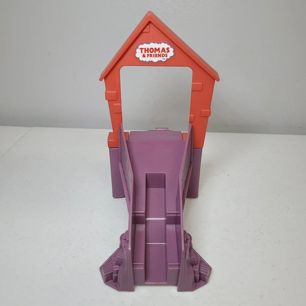 Thomas and Friends Train Track Replacement Bridge Piece‎ Purple HDY58